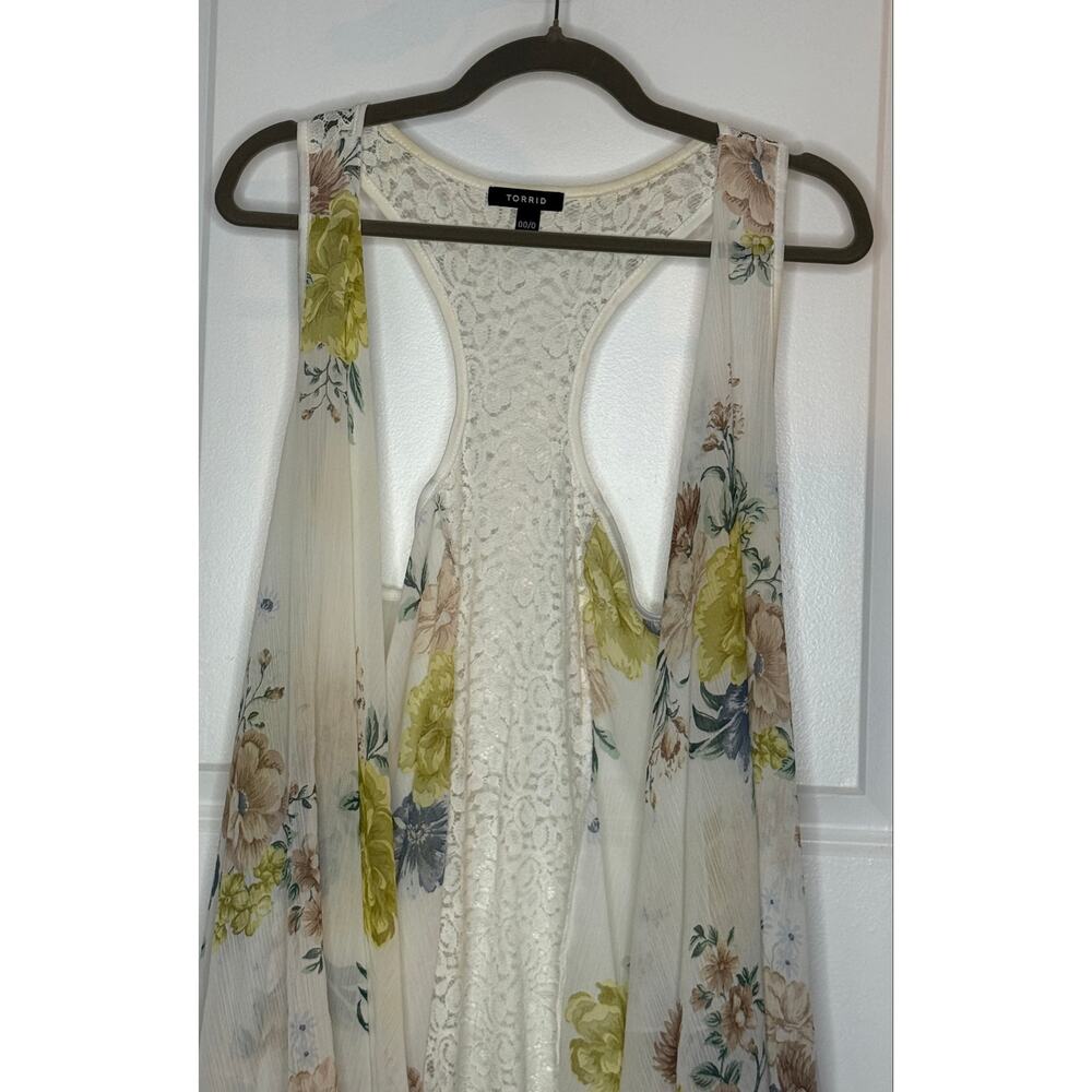 Torrid Sz 00/0 Lace Floral Open Sleeveless Kimono Cardigan Third Piece